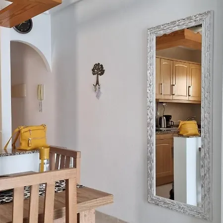 Leonarda Appartement *
