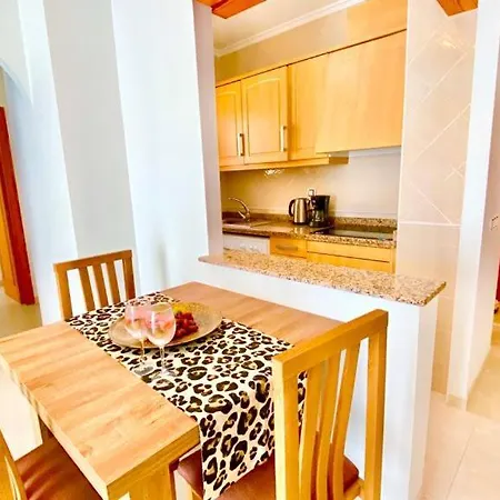 Апартаменти Leonarda *